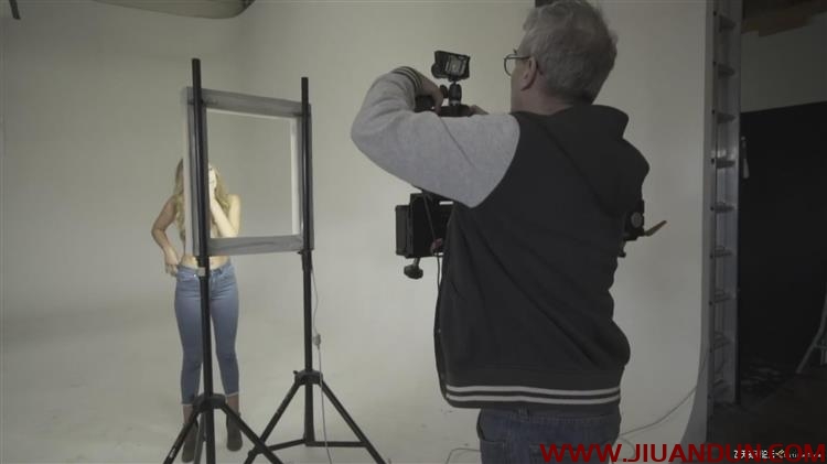 摄影师Peter Coulson与模特艾米摆姿造型教程中文字幕 摄影 第6张